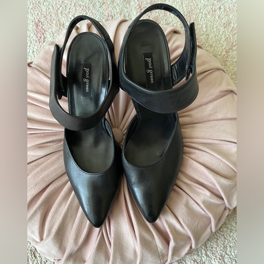 Paul Green Black Pumps / Size 7.5 / 3”heel